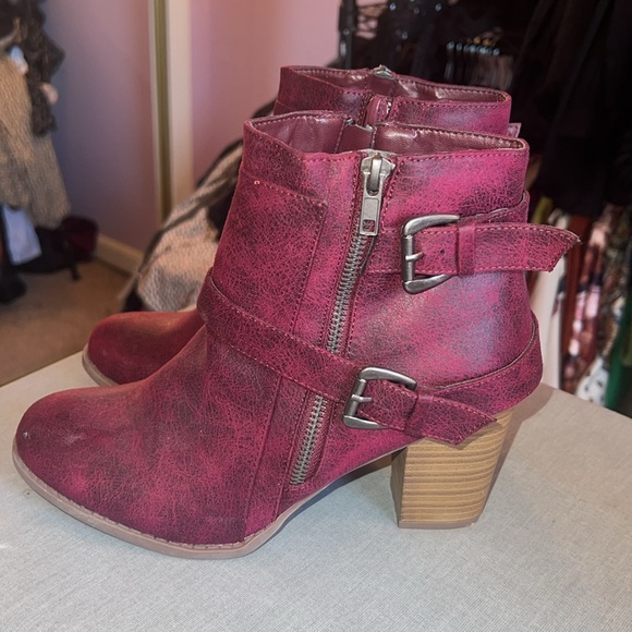 Like new booties - Picture 4 of 7